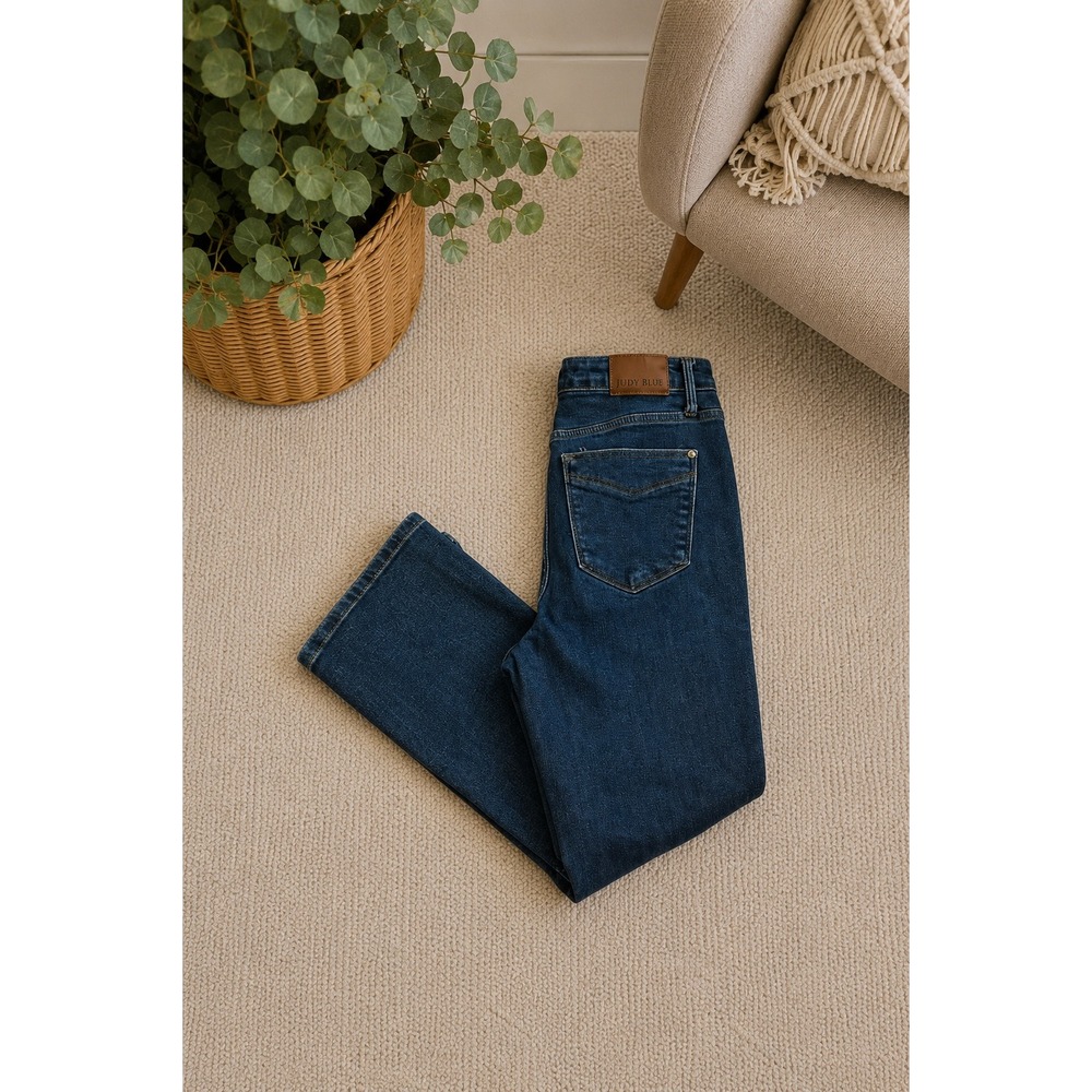 Judy Blue High Rise Straight Leg Jeans Size 15/32 Stretch Comfort Fit Denim Boot